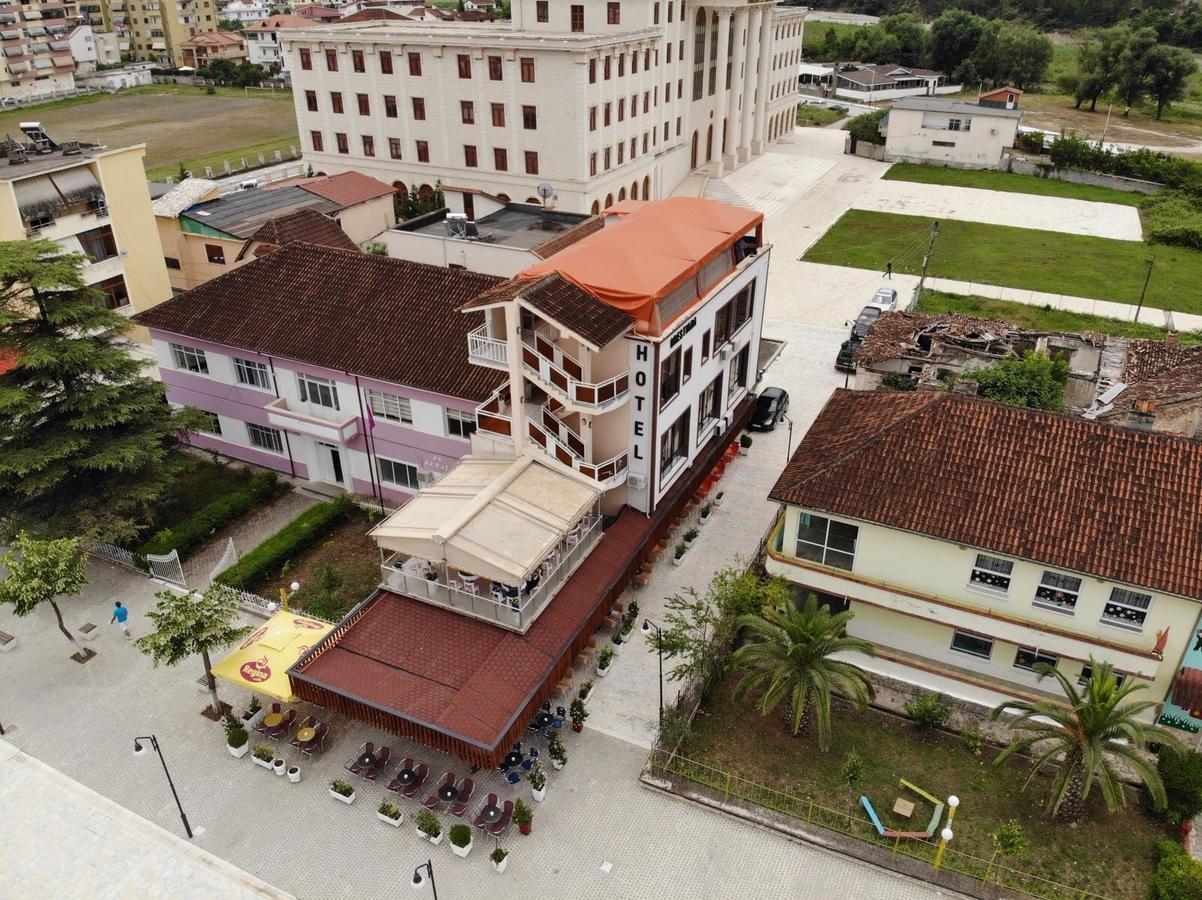 Hotel Orestiada Berat Exterior photo