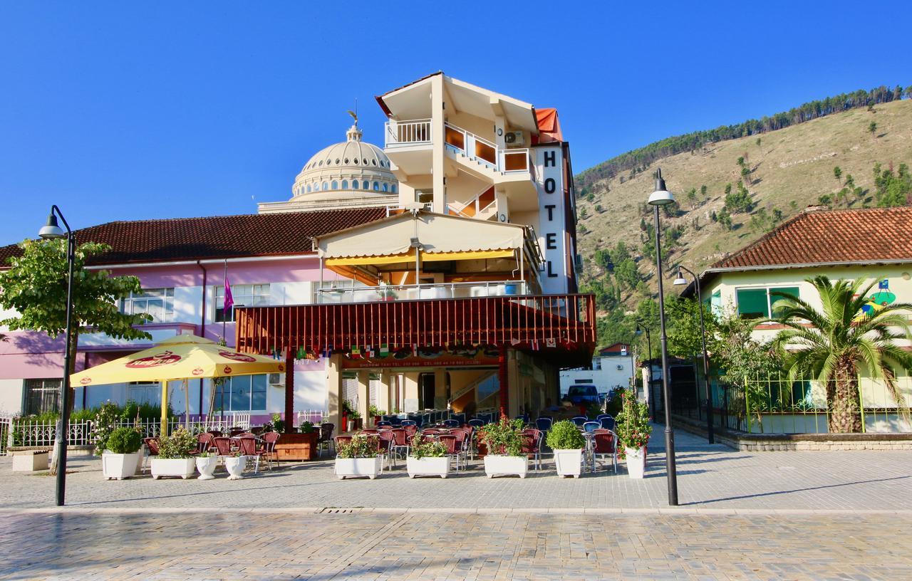 Hotel Orestiada Berat Exterior photo